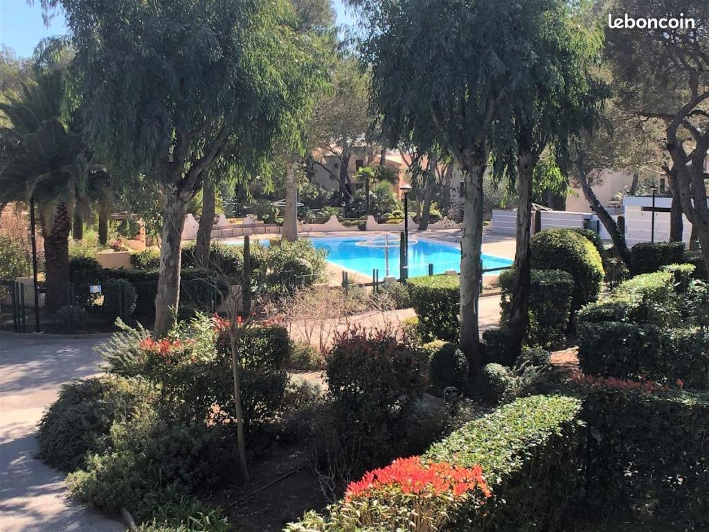 Saint-Raphael, Boulouris, F2 Dans Belle Residence 3 Piscines, Proche Bord De Mer 외부 사진